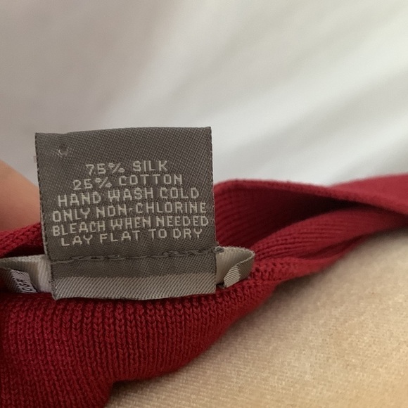 Ann Taylor Red Plum Sleeveless Knit Top - Picture 14 of 14